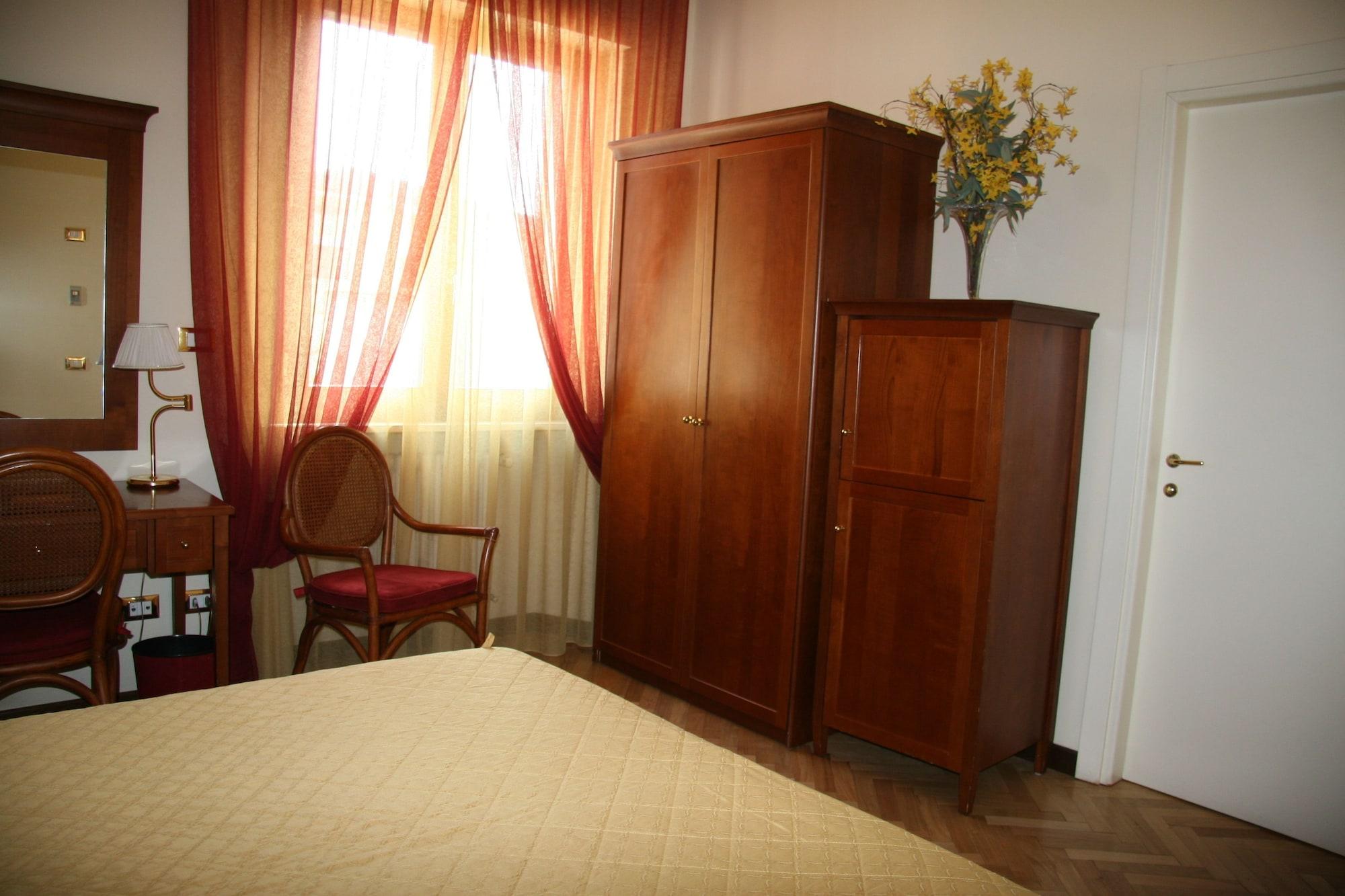 Hotel Alessandro Della Spina Pisa Exterior photo