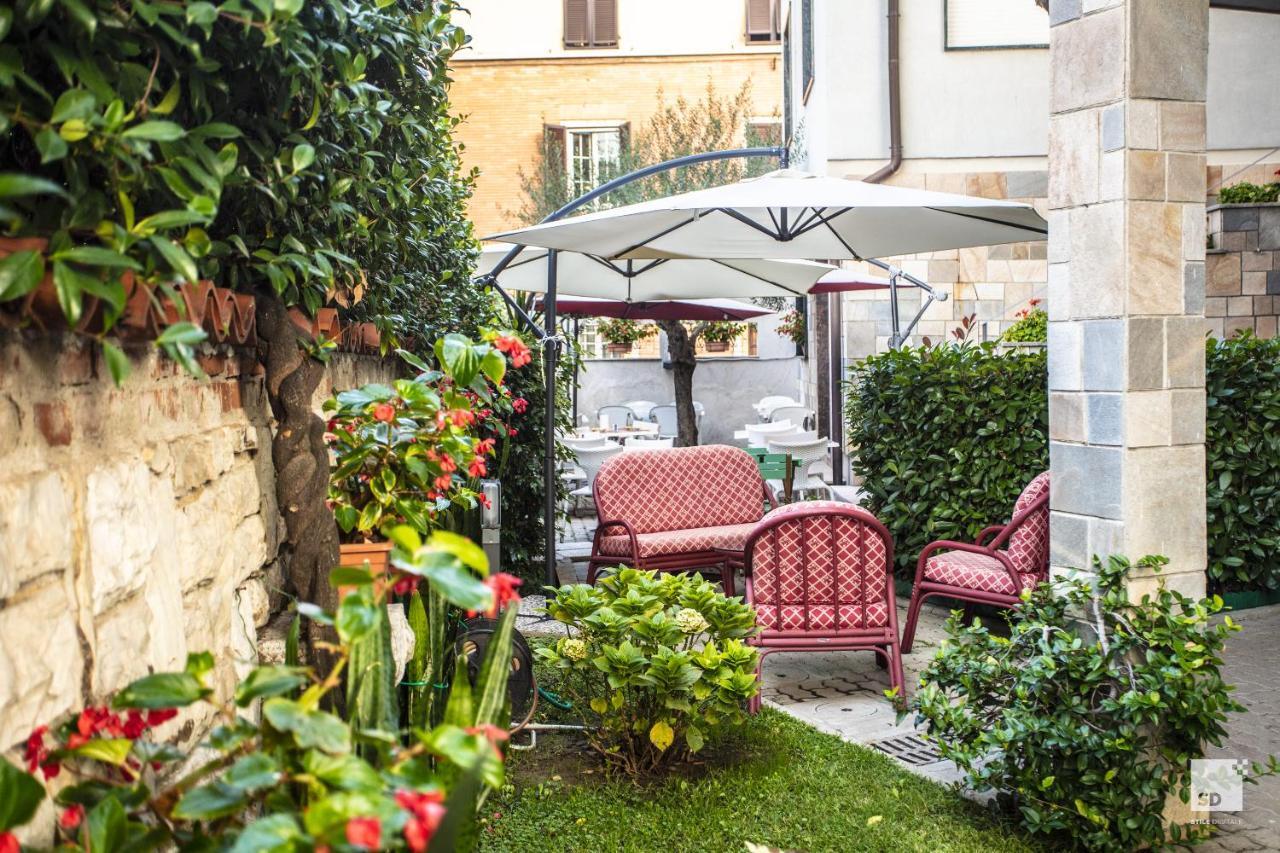 Hotel Alessandro Della Spina Pisa Exterior photo