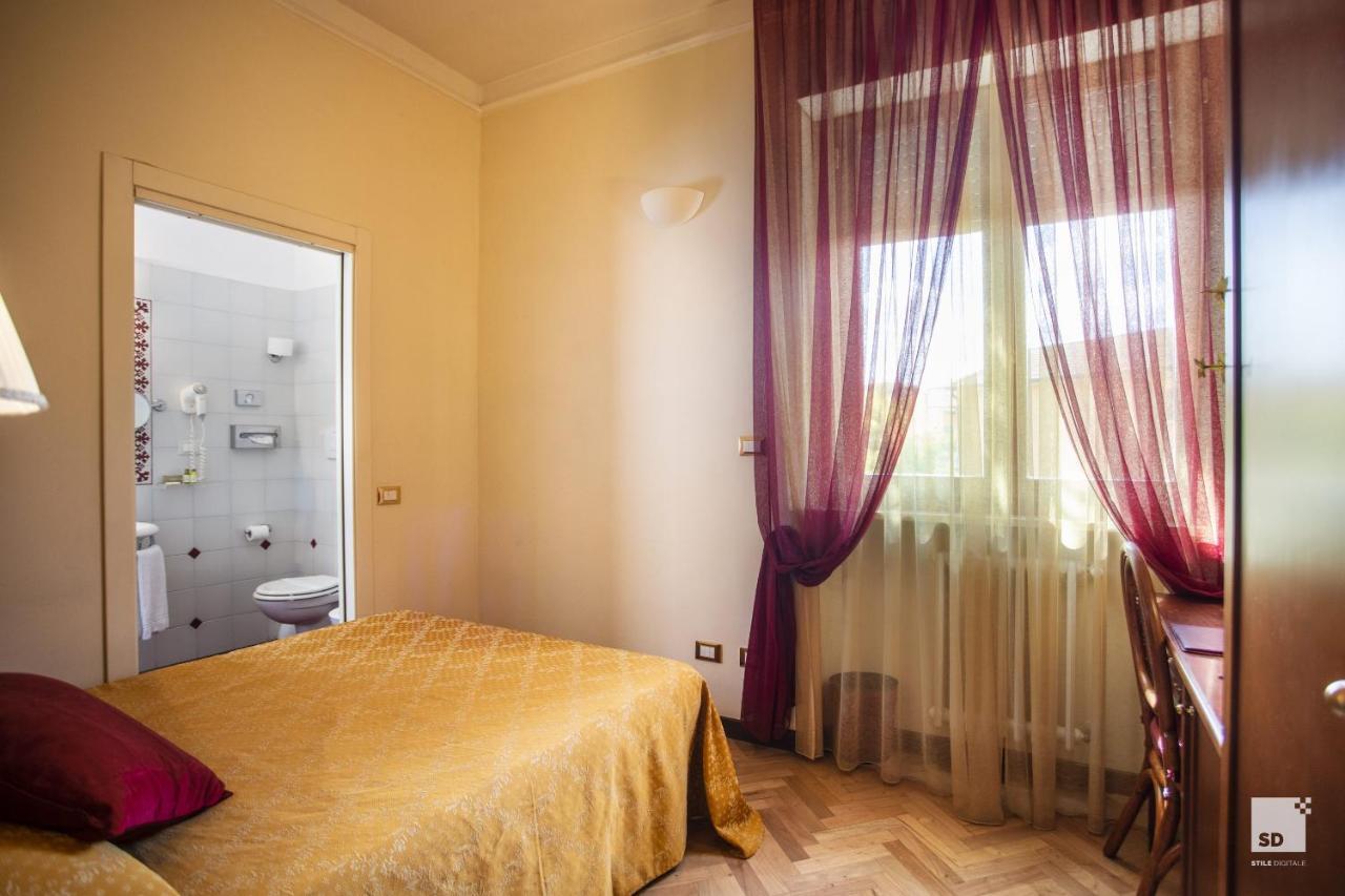 Hotel Alessandro Della Spina Pisa Exterior photo
