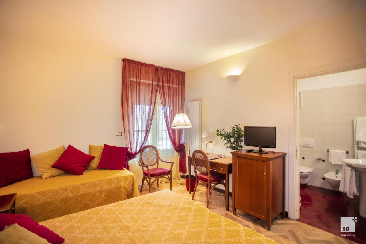 Hotel Alessandro Della Spina Pisa Exterior photo