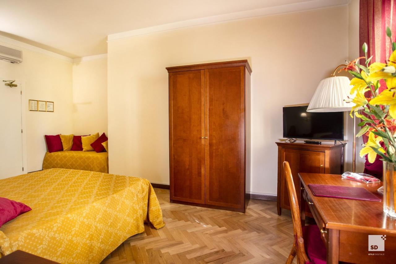 Hotel Alessandro Della Spina Pisa Exterior photo