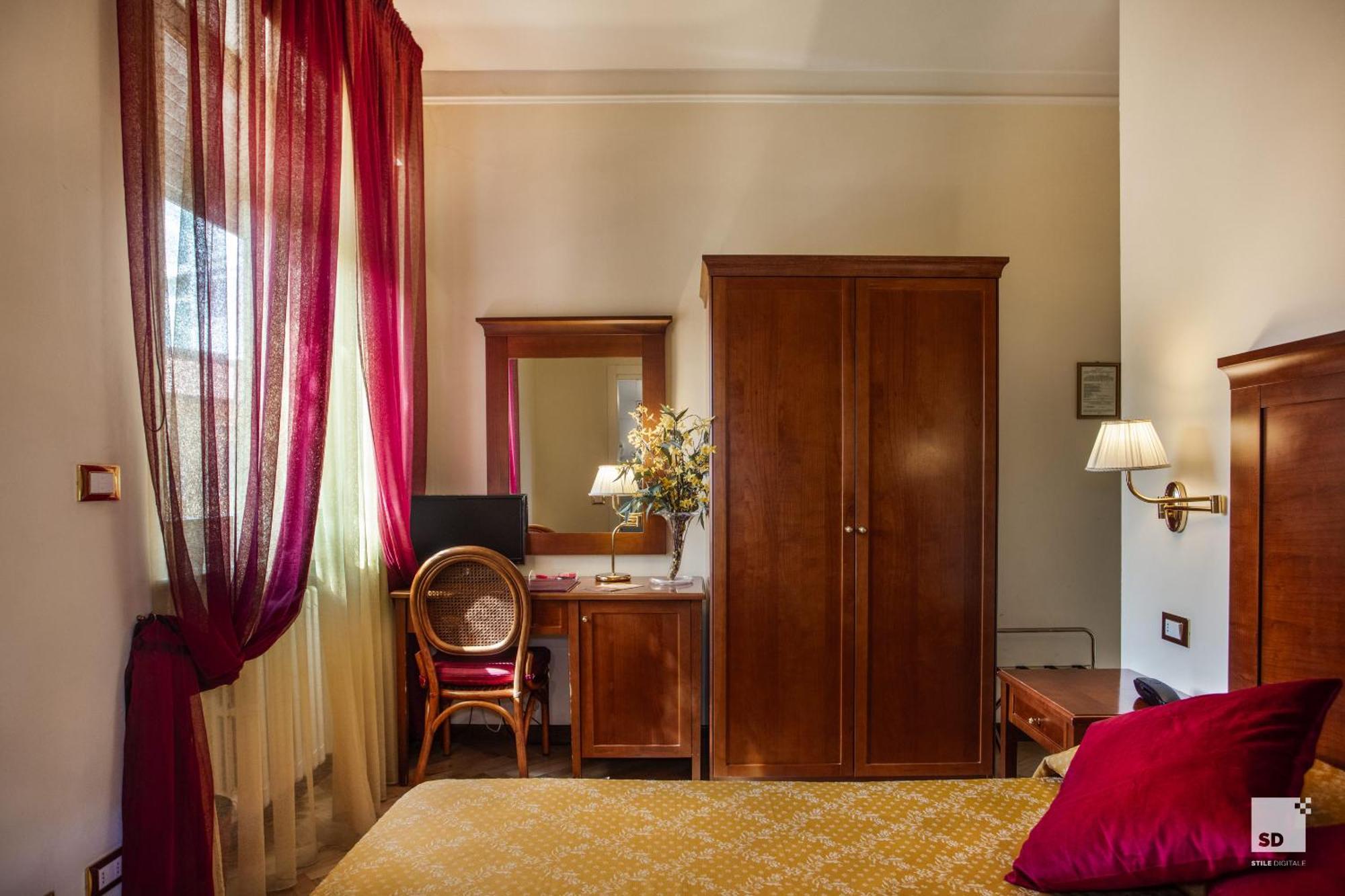 Hotel Alessandro Della Spina Pisa Exterior photo